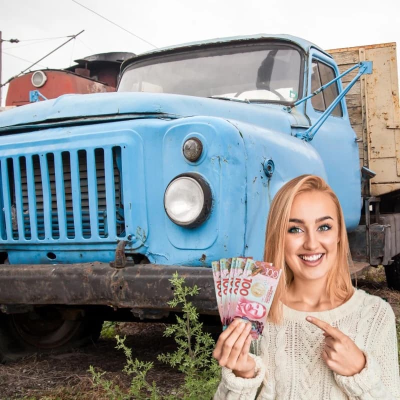 Truck owner discussing a cash offer